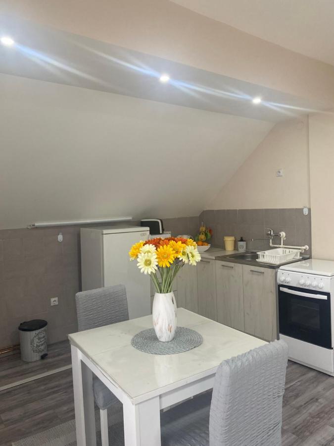 Apartmá  Ni Exteriér fotografie